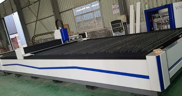 3000w高精度鋼板不銹鋼激光切割機-信爾設備 3000w高精度鋼板不銹鋼激光切割機-信爾設備