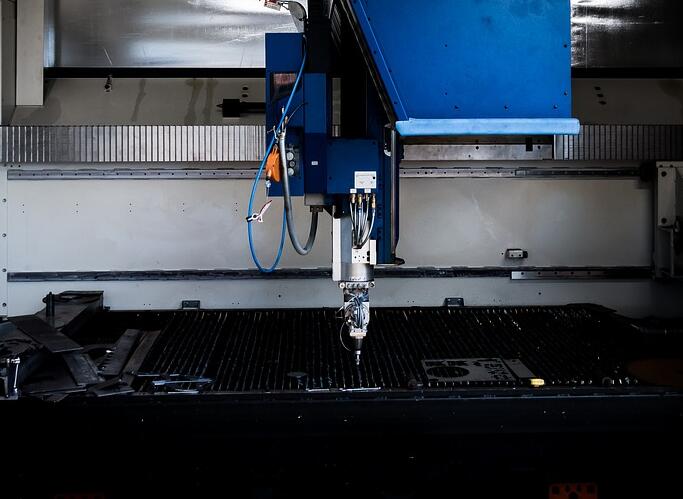 如何區(qū)分二氧化碳激光切割機和光纖激光切割機? 如何區(qū)分二氧化碳激光切割機和光纖激光切割機?