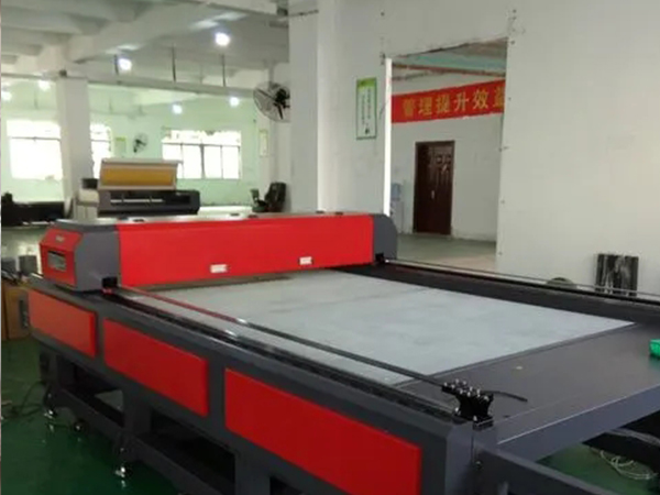 數控激光切割機床幾個部分組成: 數控激光切割機床幾個部分組成: